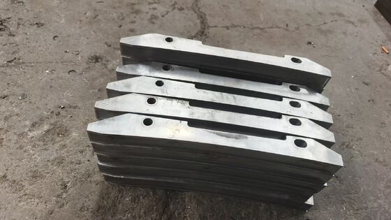 kopen Bovenplaat wolfraamcarbide gecoat – Gesmede 16Mn slijtvaste plaat met gelaste wolfraamcarbide blokken online manufacture