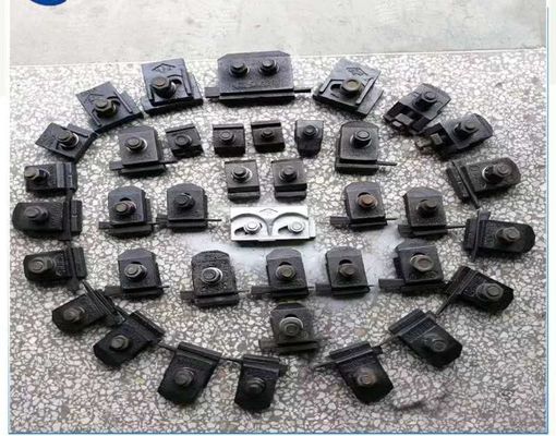 kopen Perforatietype Gesmeed Staal Flexibel Zelfsluitend Crane Rail Clips online manufacture