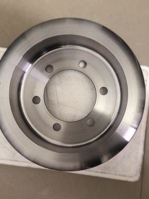 Op zwaar werk berekende van de het Toestelring van het Smeedstukstaal gesmede het spoorwielen 550mm 42CrMo diameter