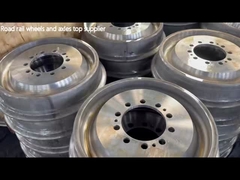 Veiligheidsmontage van veerkrachtige wielen voor lightrail met banden en wielcentrum